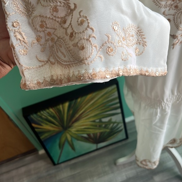 Colleen Lopez My Favorite Things embroidered cover up - Picture 3 of 13